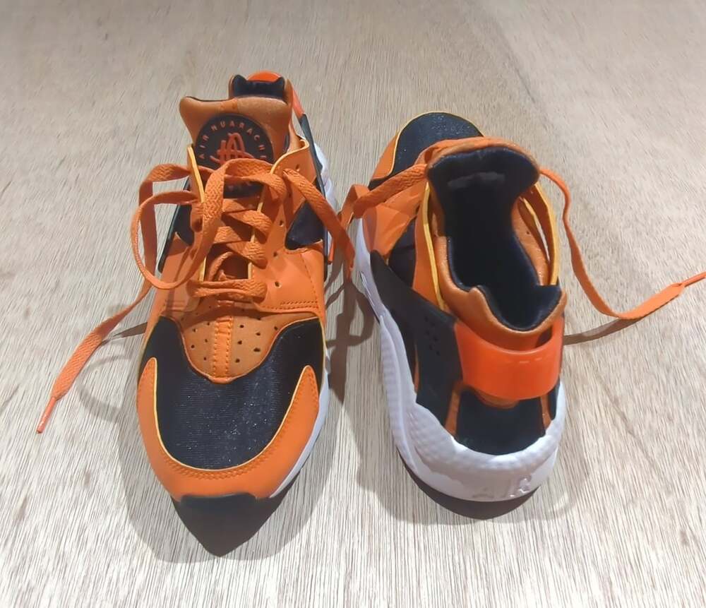 Nike Air Huarache Hot Curry DO6694-800